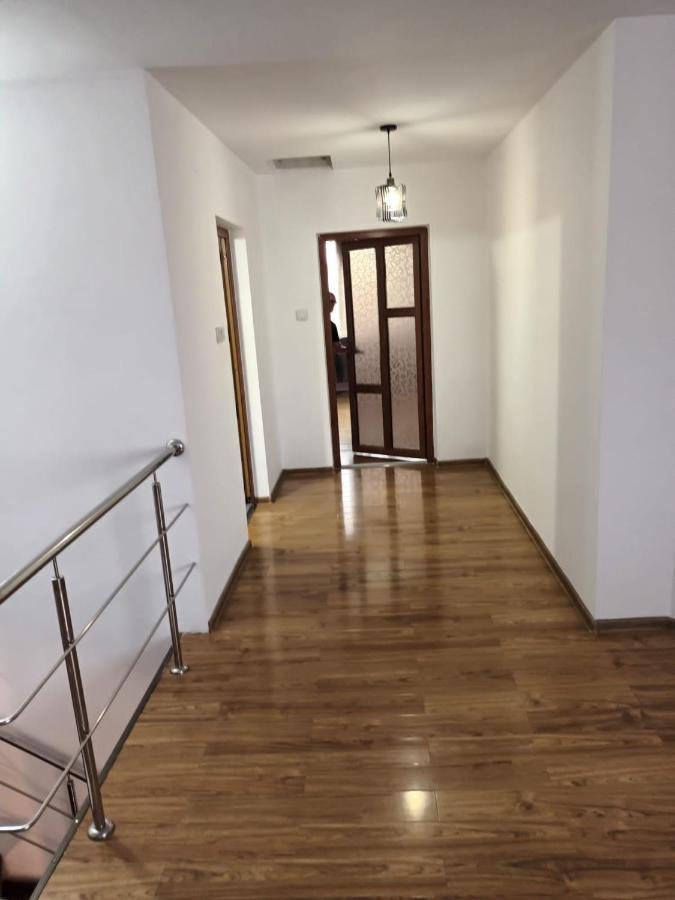 Apartament Apartament 2 Dormitoare Ploeszti Zewnętrze zdjęcie