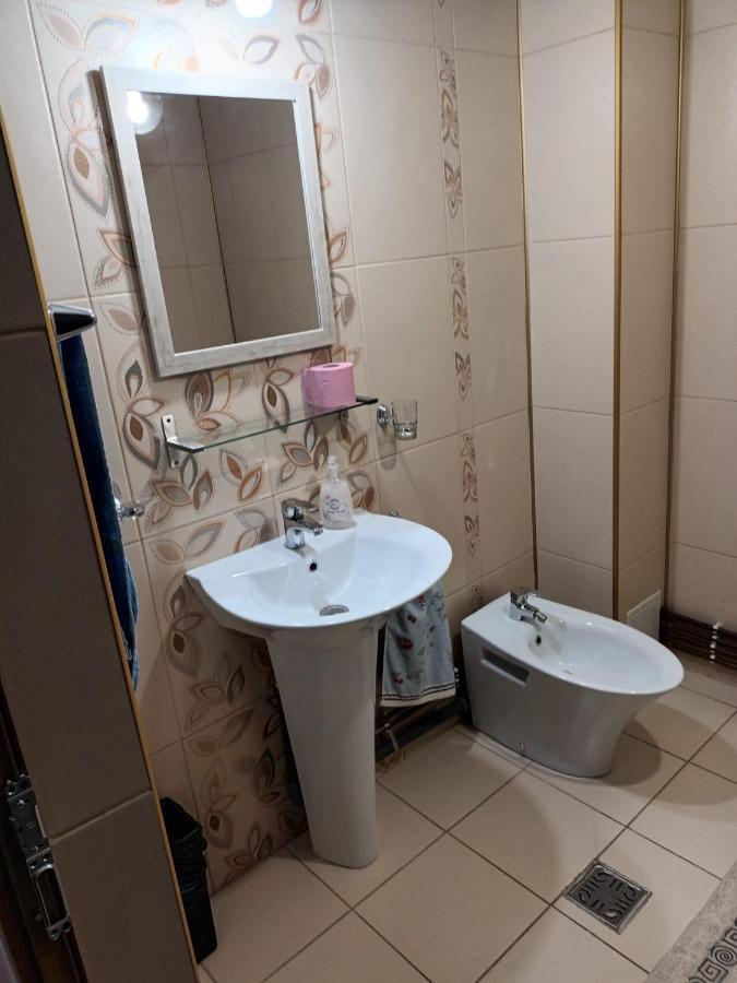 Apartament Apartament 2 Dormitoare Ploeszti Zewnętrze zdjęcie